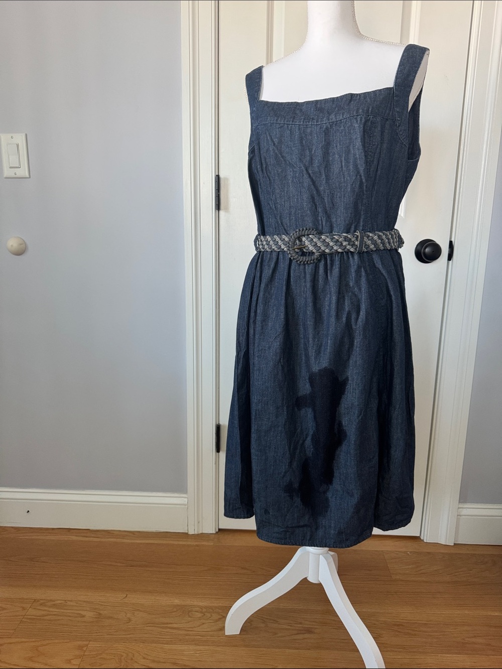 Vintage Sleeveless Dark Blue Denim Dress with Braided Belt